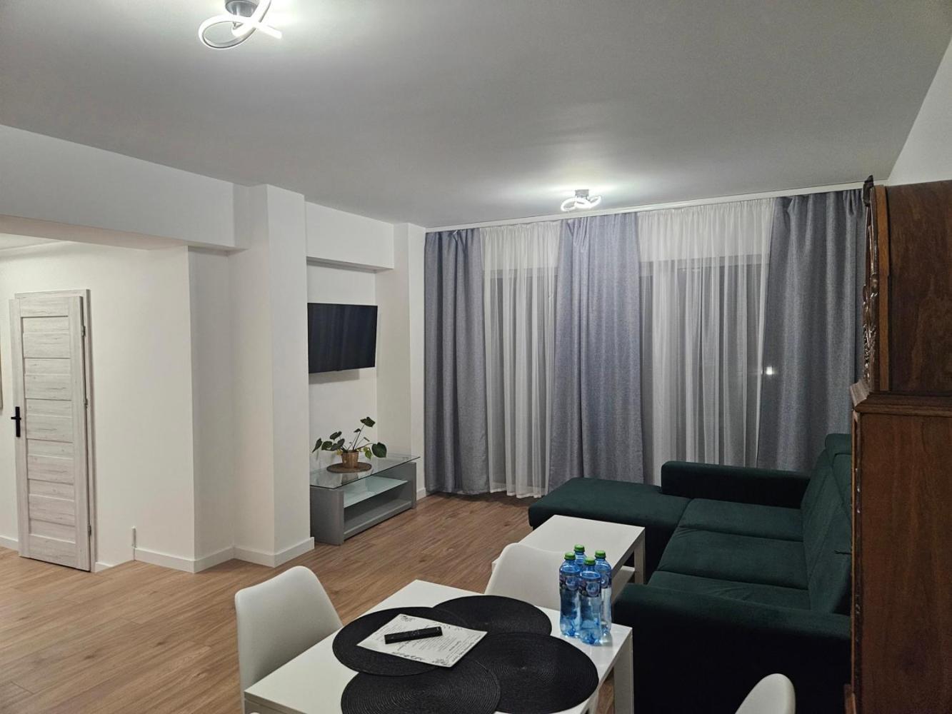 שצ'צ'ין Apartamenty Modra Free Parking מראה חיצוני תמונה